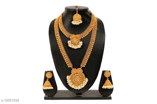 Shimmering Fancy Women Necklace Set - Image 4