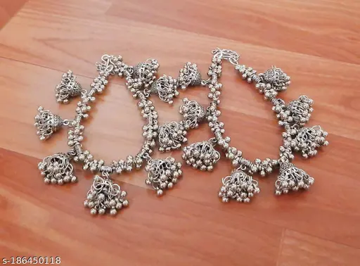 Shimmering Graceful Women Anklets & Toe Rings – Oxidised Silver, Adjustable - Image 2