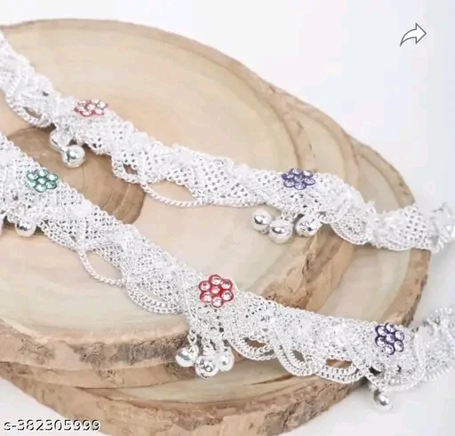 Twinkling Fancy Women Anklets & Toe Rings - Silver Plated with Artificial Stones
